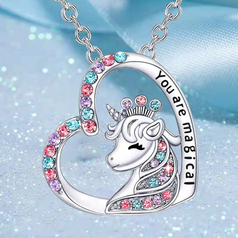 Collier Licorne avec lettre de l'alphabet pour fille